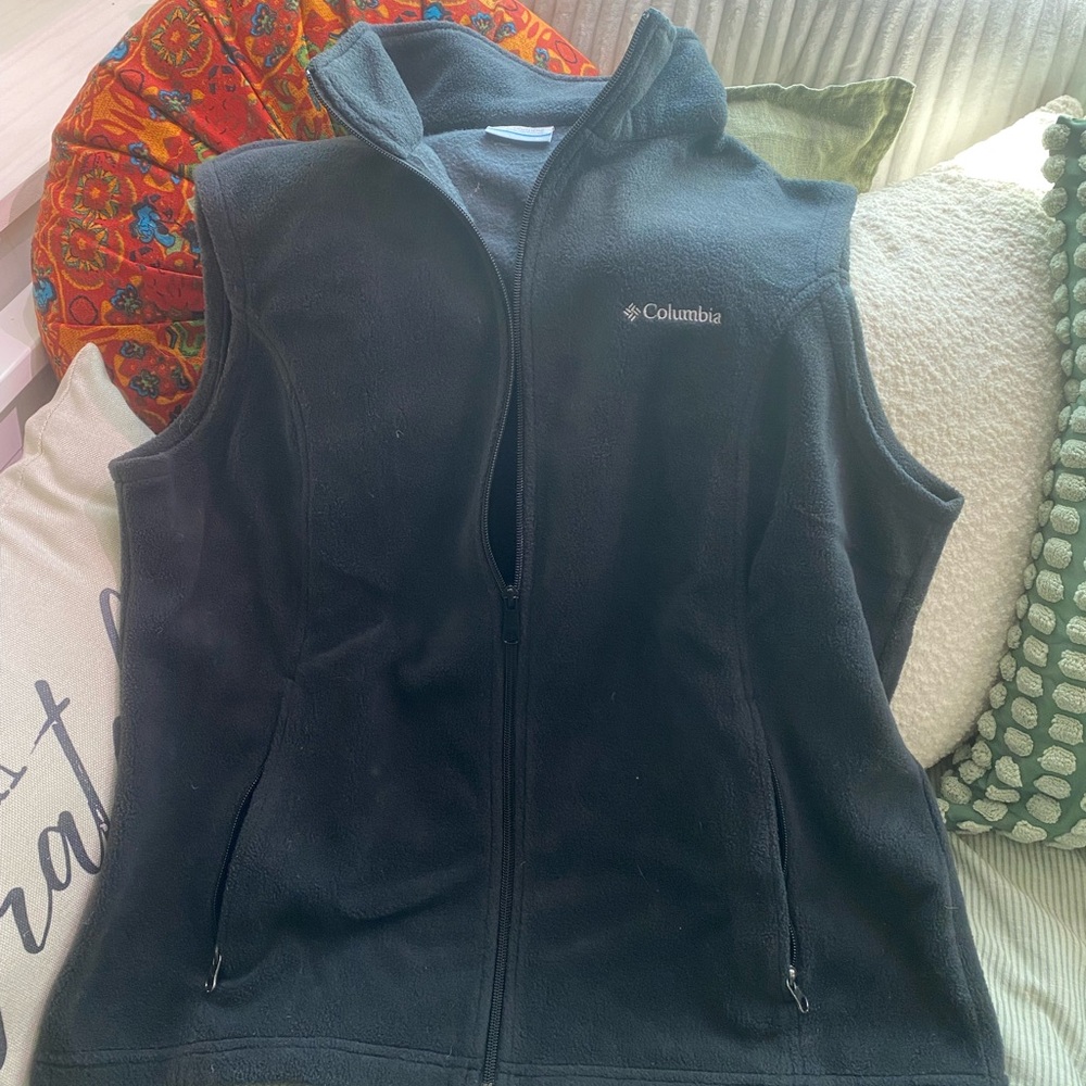 Columbia Black Fleece Vest, size XL